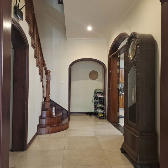 BIỆT THỰ LÔ GÓC DỊCH VỌNG – 296M2 – MT 15M – GIÁ TỐT NHẤT KHU – HIẾM CÓ KHÓ TÌM
