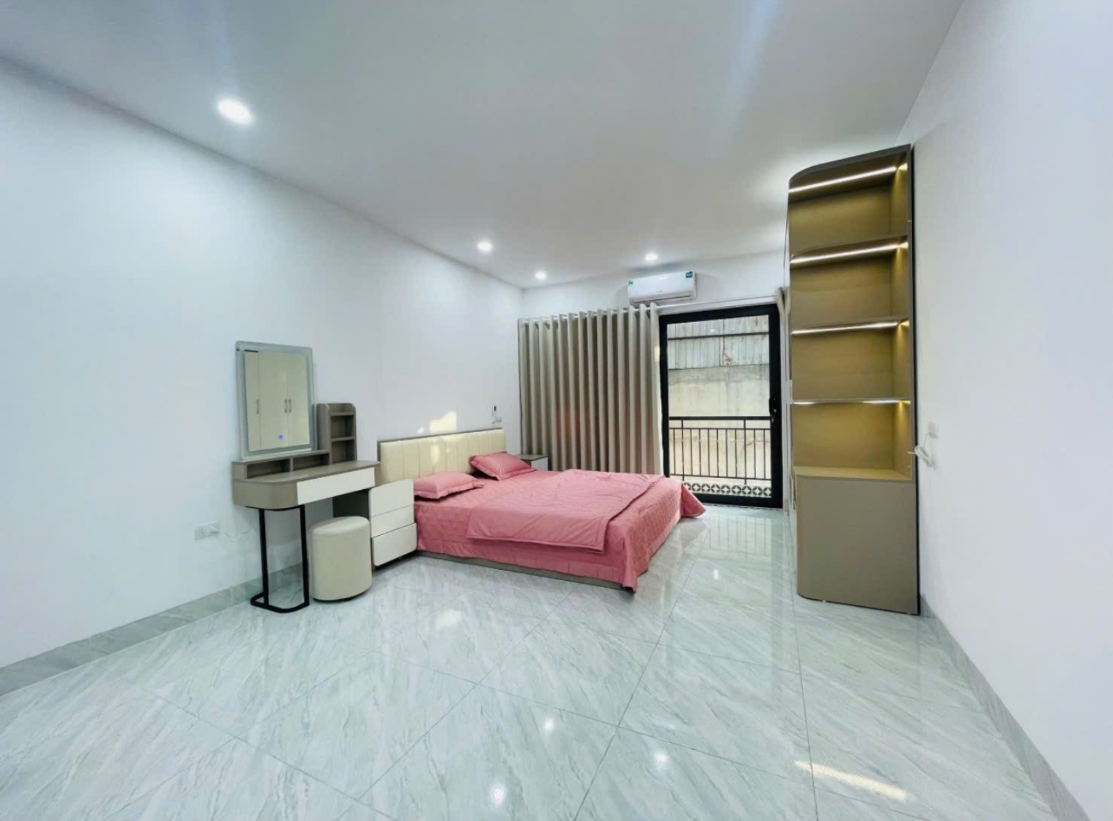 NHÀ PHỐ Nguyễn Đình Chiểu – HÀNG HIẾM TRONG TẦM TIỀN – AN SINH ĐỈNH CAO
