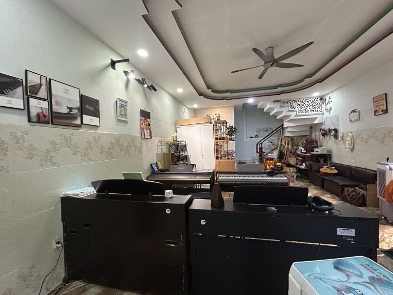 Bán nhà đường số 10, Trường Thọ, Thủ Đức, TP HCM. DT 68m2 - 7.75 tỷ - Sổ hồng - 0933125879
