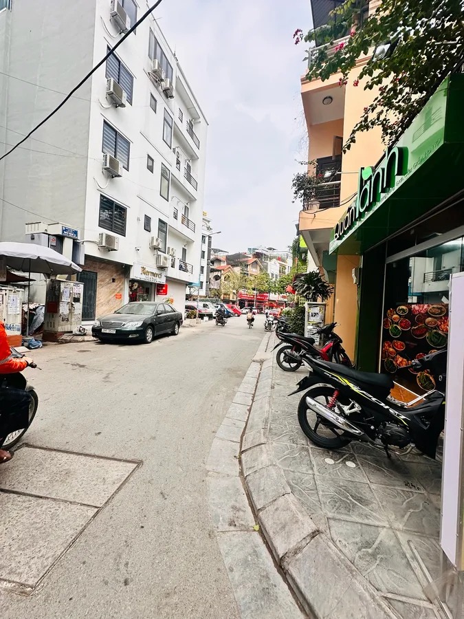 BÁN NHÀ KHÚC THỪA DỤ – CẦU GIẤY – 49m² – 7 TẦNG THANG MÁY – Ô TÔ – KINH DOANH – 24.5 TỶ