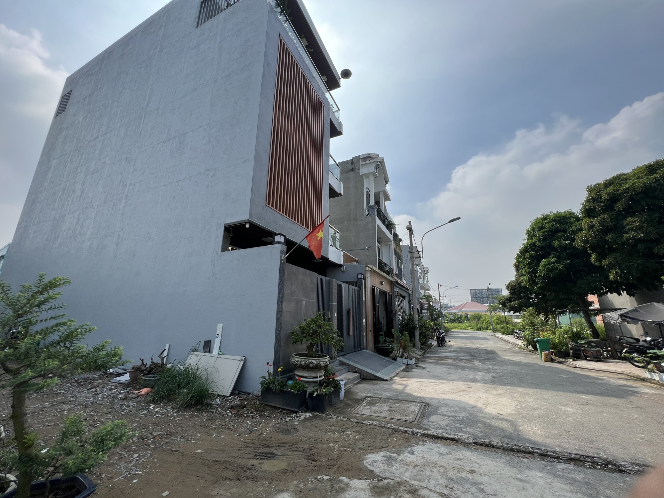 CẦN BÁN 224M2 ĐẤT THỔ CƯ ĐƯỜNG NHỰA XE TẢI TẬN ĐẤT