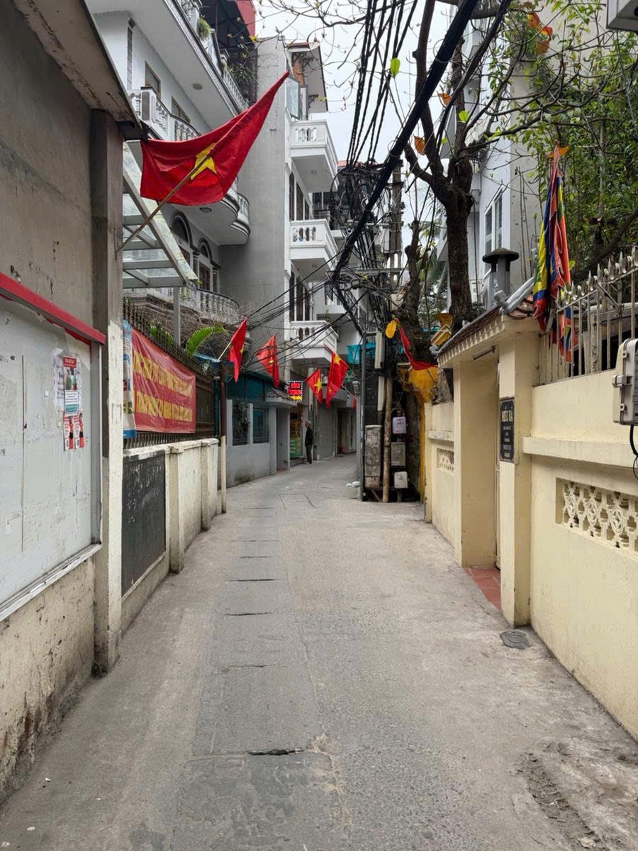 BÁN CCMN 7 TẦNG THANG MÁY - NGÕ Ô TÔ 5 TẠ TRÁNH - VỪA Ở VỪA CHO THUÊ ĐẸP KEENG