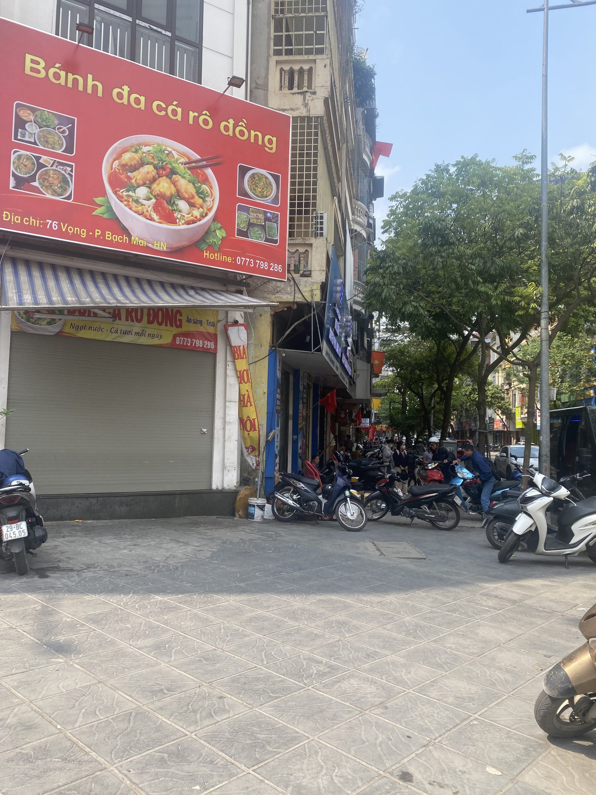 NHÀ ĐẸP KING DOANH SẦM UẤT NGÀY ĐÊM -PHỐ VỌNG-NGÃ 3 GIAO VỚI ĐƯỜNG ĐAI LA -THANG MÁY.