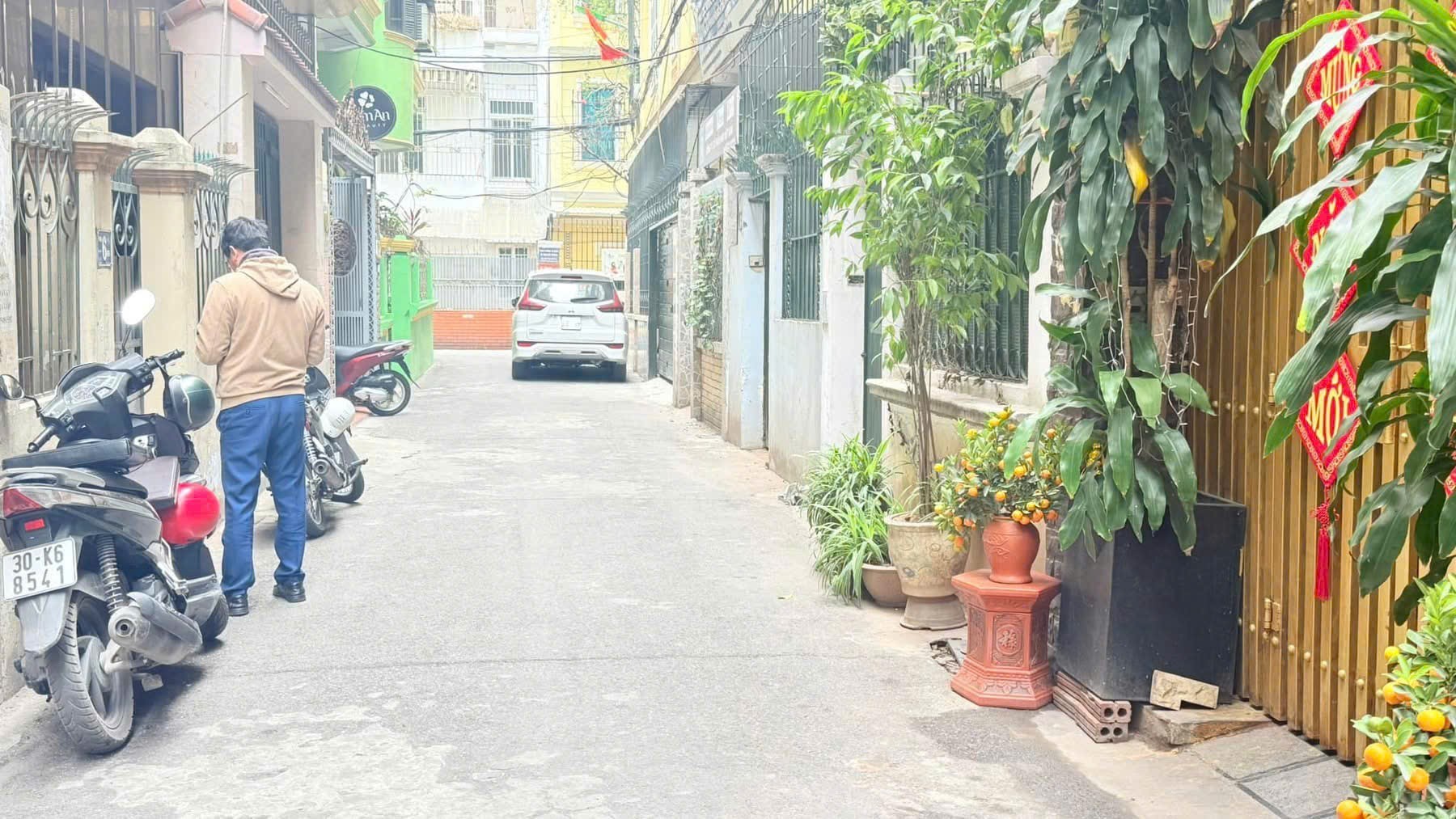 BÁN NHÀ PHÂN LÔ VIP CẦU GIẤY - NGÕ TO HƠN PHỐ - Ô TÔ TRÁNH - VỈA HÈ - KINH DOANH ĐỈNH- Ở SƯỚNG - HIẾM