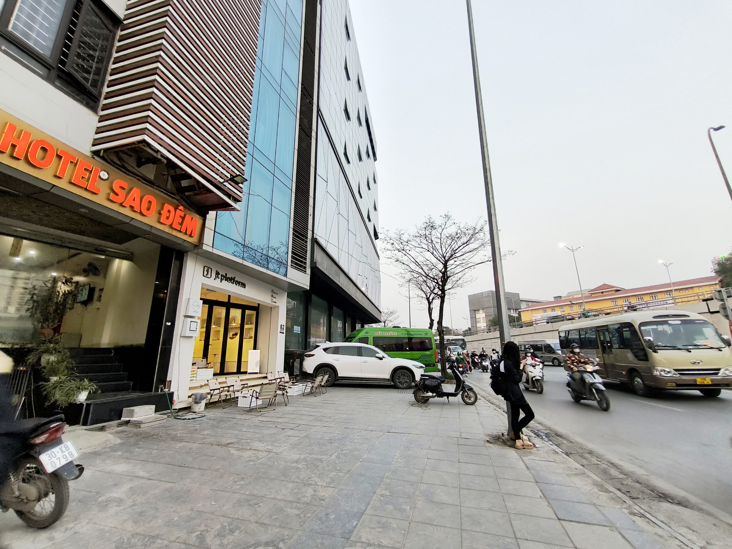 BÁN TOÀ BUILDING MẶT PHỐ VIP CẦU GIẤY - THÔNG SỐ VÀNG - VỈA HÈ MIÊN MAN - KINH DOANH VÔ ĐỐI - 7 TẦNG THANG MÁY VÙ VÙ
