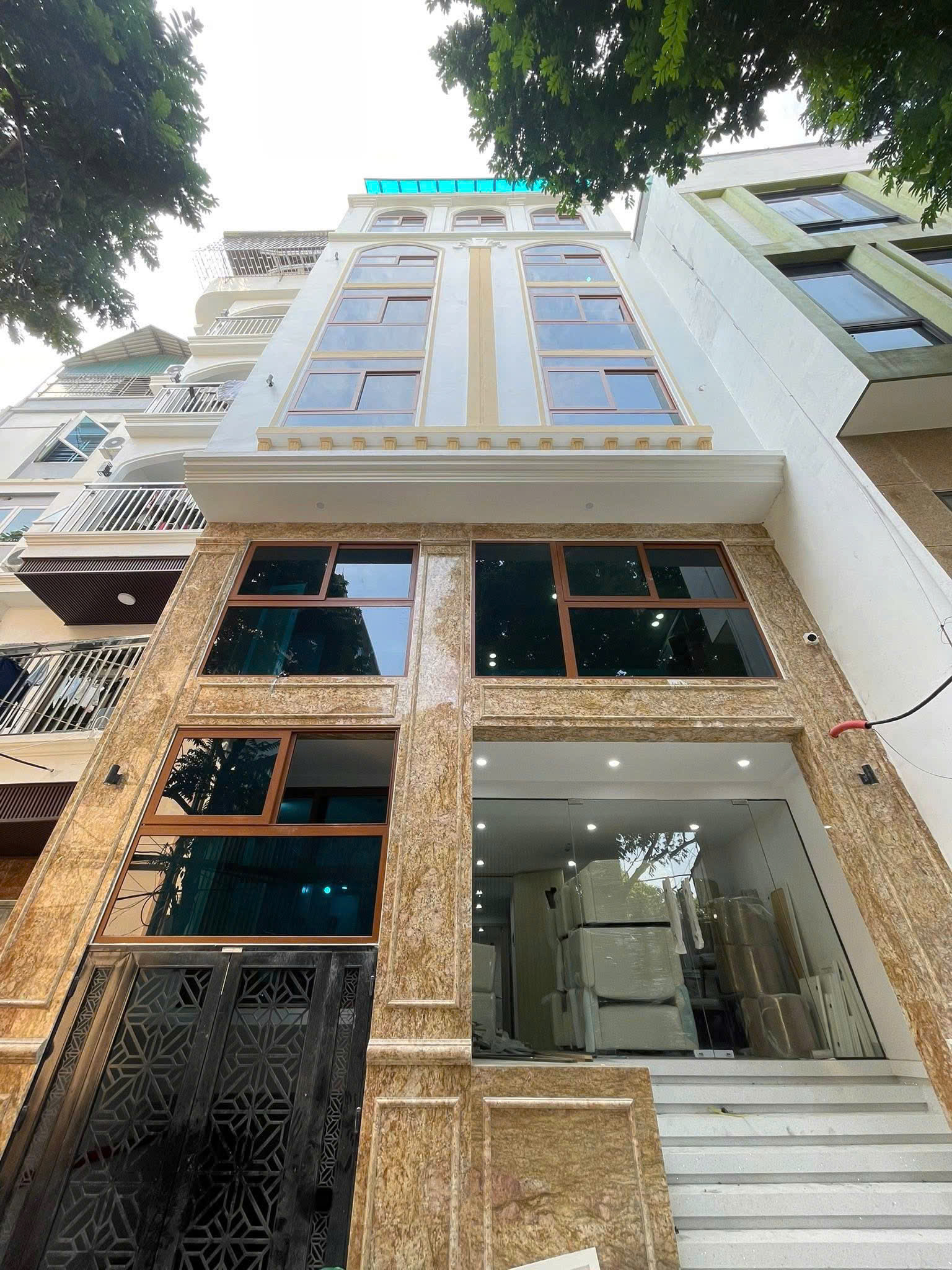 Tin Chuẩn! Nhà Nguyễn Hoàng, Cầu Giấy - Toà nhà 8Tầng x 80M2, MT 5,6m, Oto Tránh, KD - Giá 23Tỷ