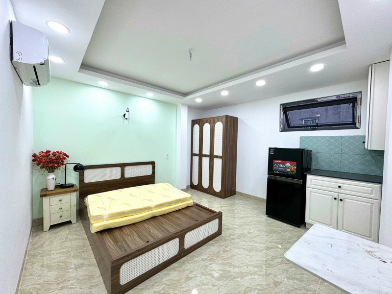 Bán nhà hẻm Phạm Văn Đồng, Thủ Đức, TP HCM. DT 74m2, 4 tầng, 4PN. Giá 8.8 tỷ, SHR. 0933125879