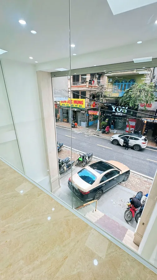 Bán Nhà 1 Mặt Phố. 1 Mặt Ngõ Tô Vĩnh Diện. Thanh Xuân. Ô Tô. Vỉa Hè. DT 120m2. Giá 71.5 Tỷ