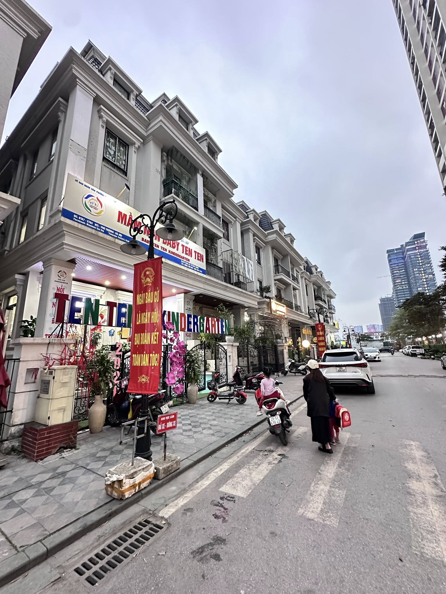 BÁN BIỆT THỰ KĐT CIPUTRA TÂY HỒ. 150M2 - 5 TẦNG. MT 7.5M.