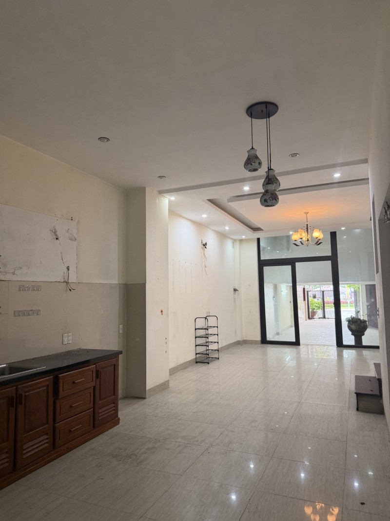 ► Mặt Tiền 30 tháng 4, 161M2, 4 tầng KD Văn Phòng, Căn hộ, 24.x tỷ