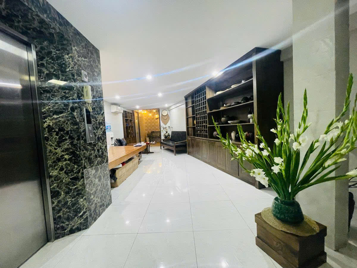 BÁN NHÀ NGỌC KHÁNH 110M2x8 TẦNG - MT 9.8M - TRUNG TÂM BA ĐÌNH - 85 TỶ (Ô TÔ ĐỖ CỬA)