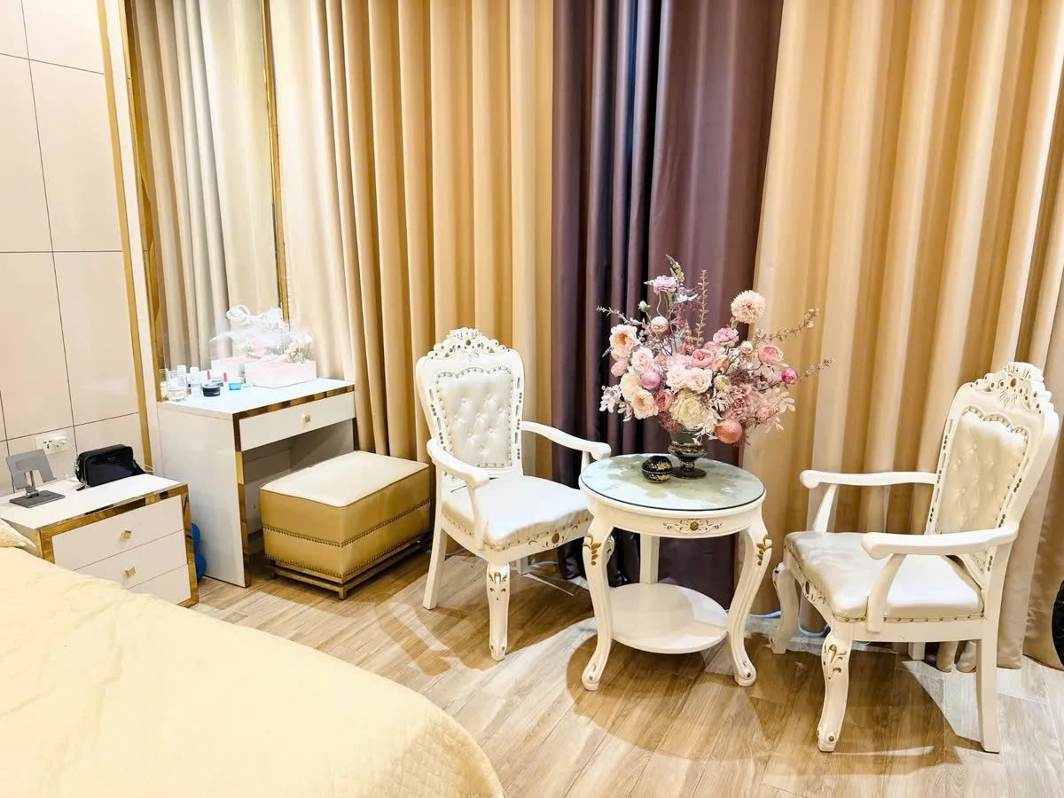 LÔ GÓC KIM NGƯU –MỚI – THANG MÁY – MT 6.8M – Ô TÔ SÁT CỬA – 41M² 5 tầng. 13.5 tỷ