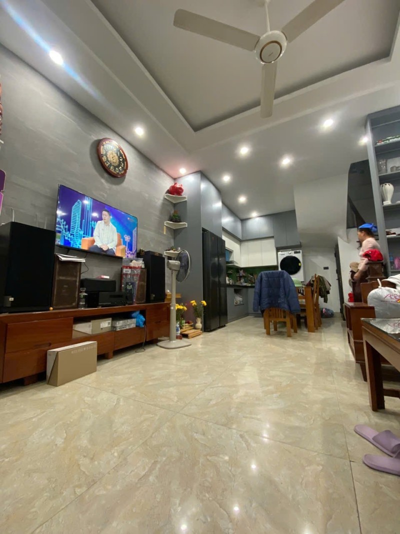 THẠCH CẦU – LONG BIÊN NHÀ ĐẸP 36M² – FULL NỘI THẤT GẮN TƯỜNG - GIÁ CHỈ 7,6 TỶ – Ở NGAY