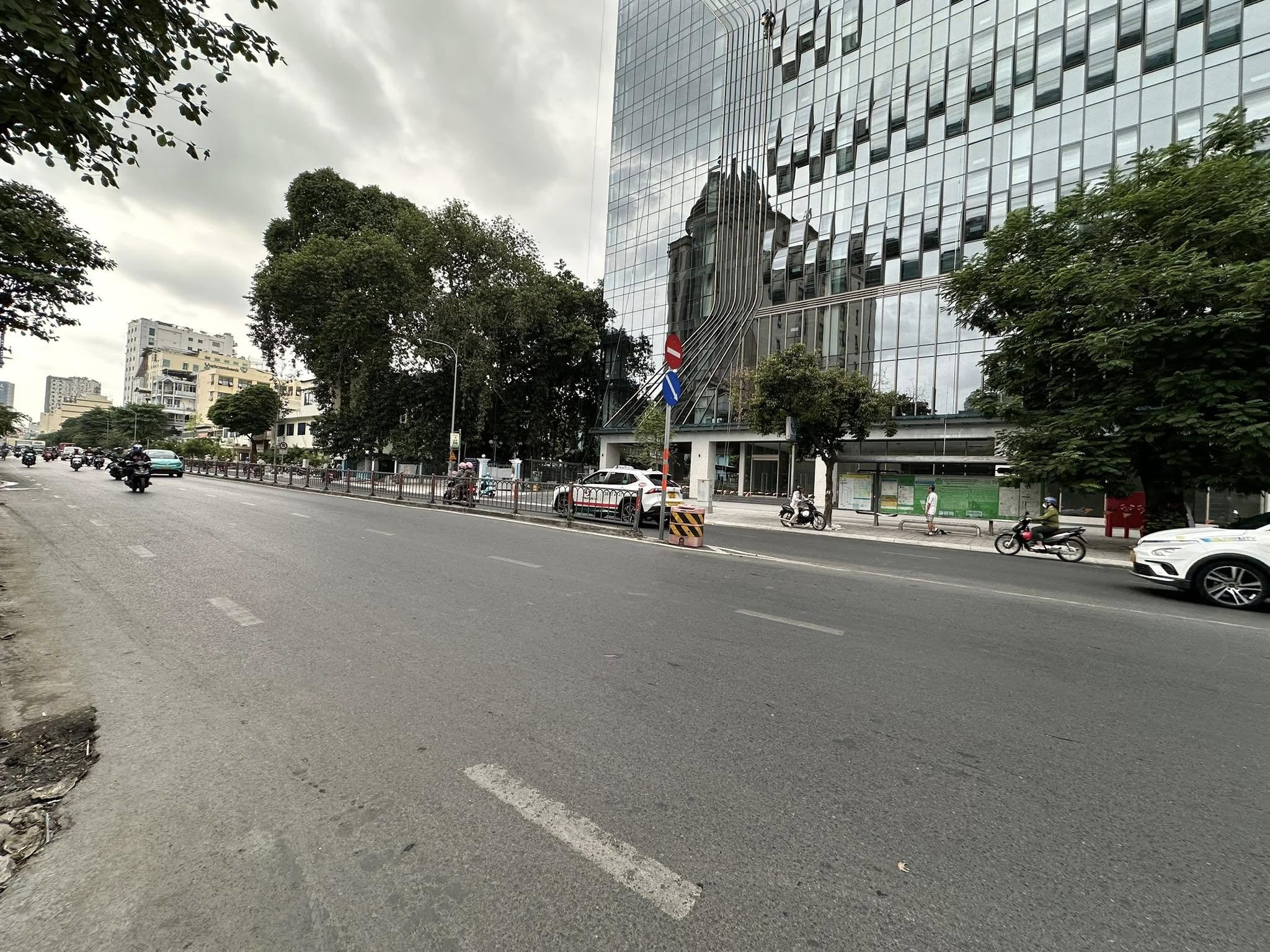 HIẾM! NHỈNH 11 TỶ 50M2 ĐẤT PHÂN LÔ KIỀU MAI, MẶT TIỀN ~4M, VỈA HÈ 3M, Ô TÔ TRÁNH, THÔNG KD
