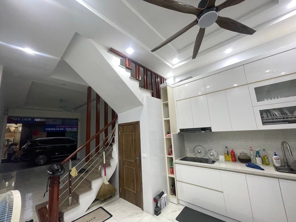Bán nhà đẹp Lâm Du- Oto- Kinh doanh- Dân xây 35m 5 tầng nhỉnh 8 tỷ(TL)