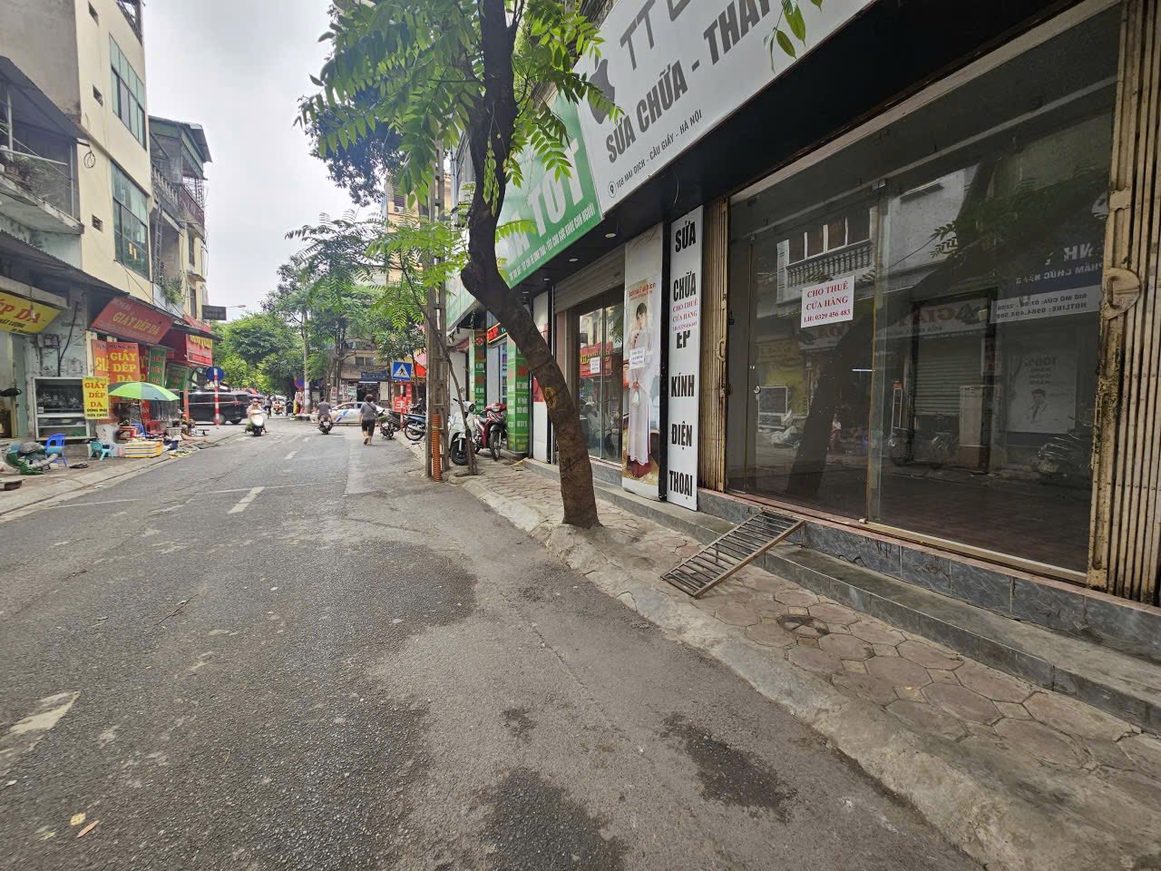 BÁN NHÀ MẶT PHỐ MAI DỊCH. 120M2 - 2 TẦNG. MT 8M.