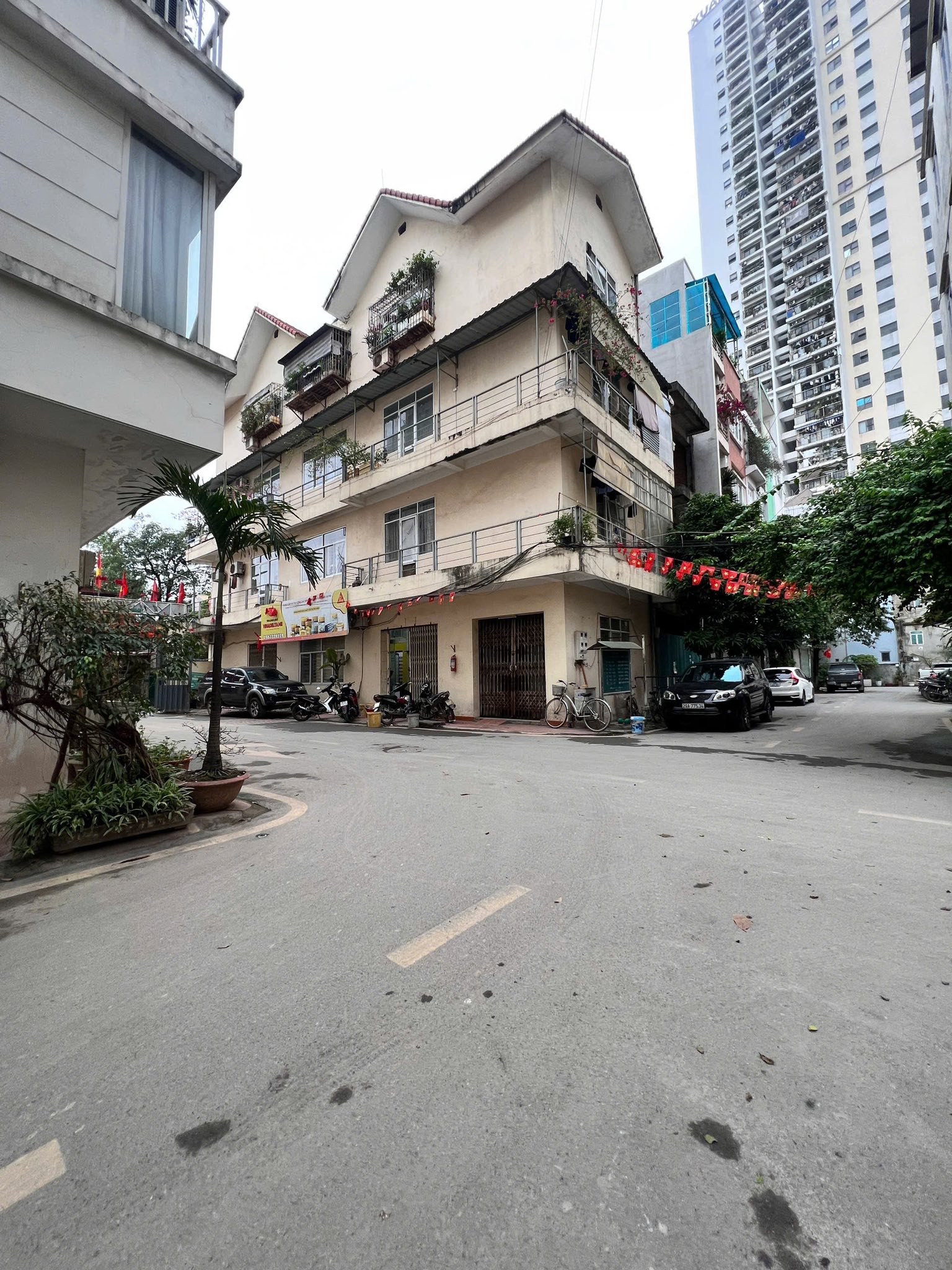 BÁN NHÀ PHÂN LÔ ĐƯỜNG THANH BÌNH. HÀ ĐÔNG. 52M2 - 4 TẦNG. GARA Ô TÔ.