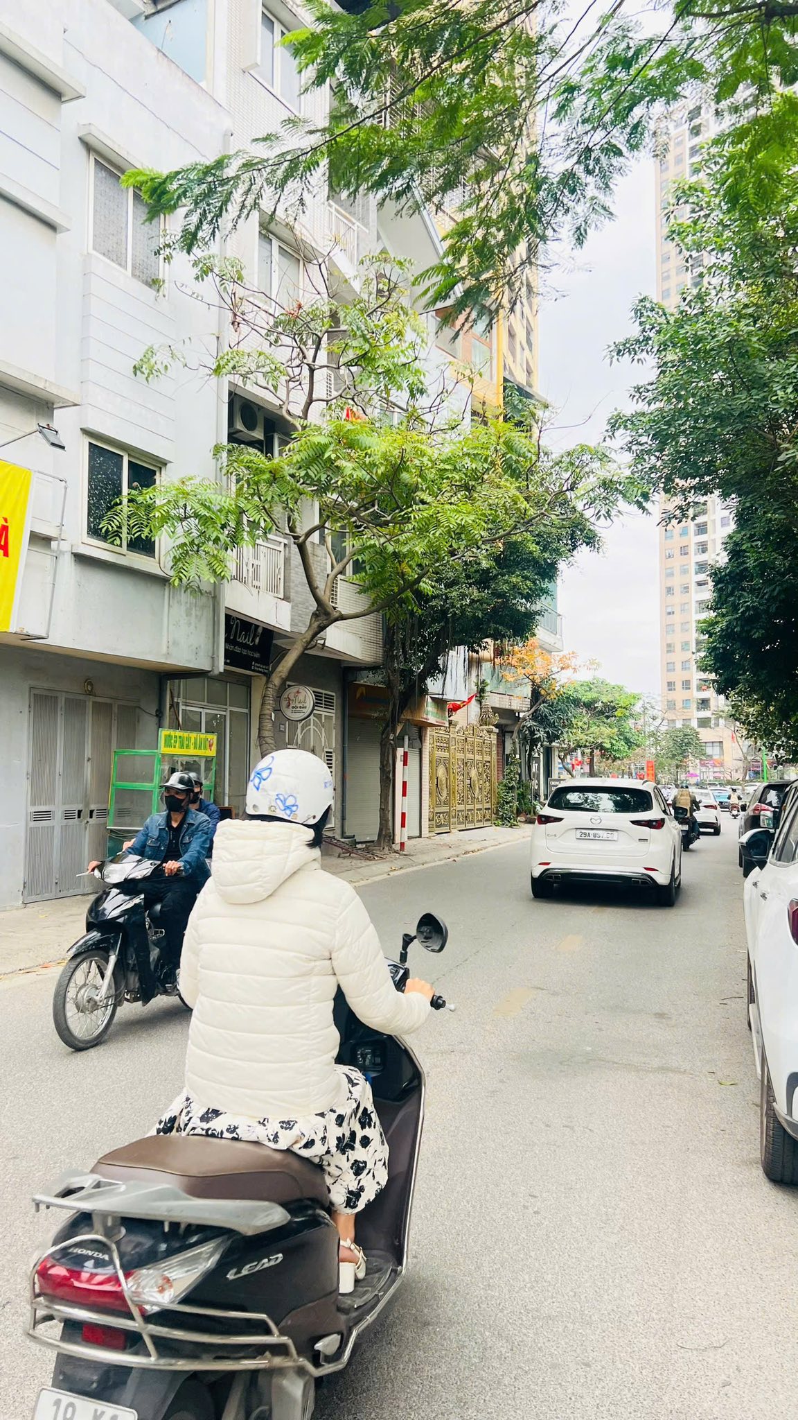 BÁN GẤP NHÀ MẶT ĐƯỜNG ĐỊNH CÔNG. 85M2 - 3 TẦNG. KINH DOANH.