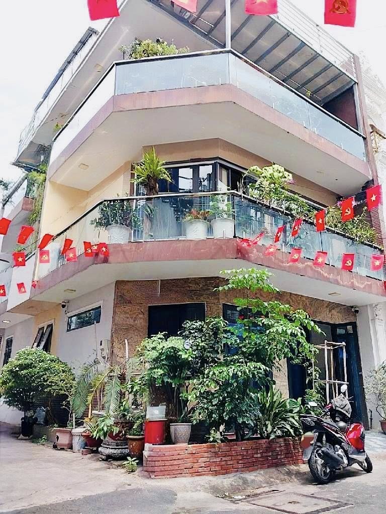 KHU VIP TÔ HIỆU TÂN PHÚ, LÔ GÓC 2MT 0 LG, 4 TẦNG,4PN,70M NGANG 6.8M, CHỈ 8.X