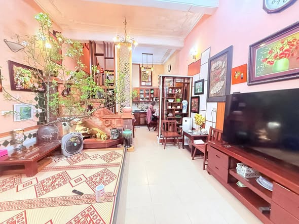 Bán nhà đẹp mặt ngõ phố Kim Mã 40m2 5tầng mặt tiền 5.2m 9.8 tỷ Ba Đình