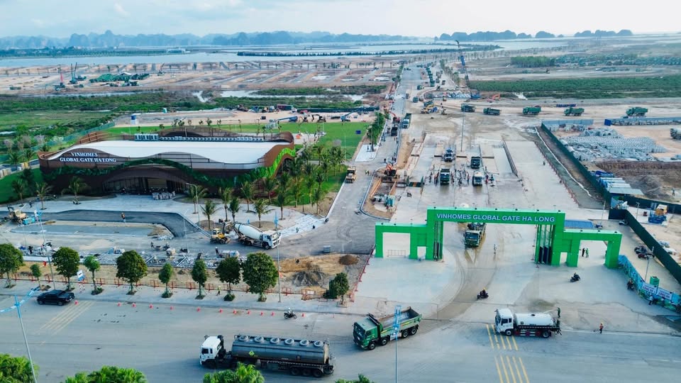 HOTMở bán Đợt 1 - Quỹ nội bộ 20 căn BIỆT THỰ, Liền Kề ven BIỂN tại VINHOMES HẠ LONG XANHSổ lâu dài. Giá Đợt 1 rẻ hơn 15%