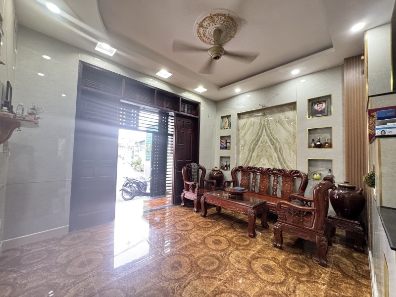 Bán nhà đường số 8, Phường Linh Xuân, Thủ Đức, TP HCM. DT 50m2, 3 tầng, 3PN, SH, 4.95 tỷ.