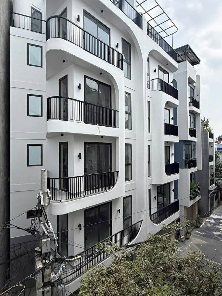 Siêu phầm Long Biên, 52m x 6 tầng, MT 6m, thang máy, gara, full nội thất, 10.5 tỷ