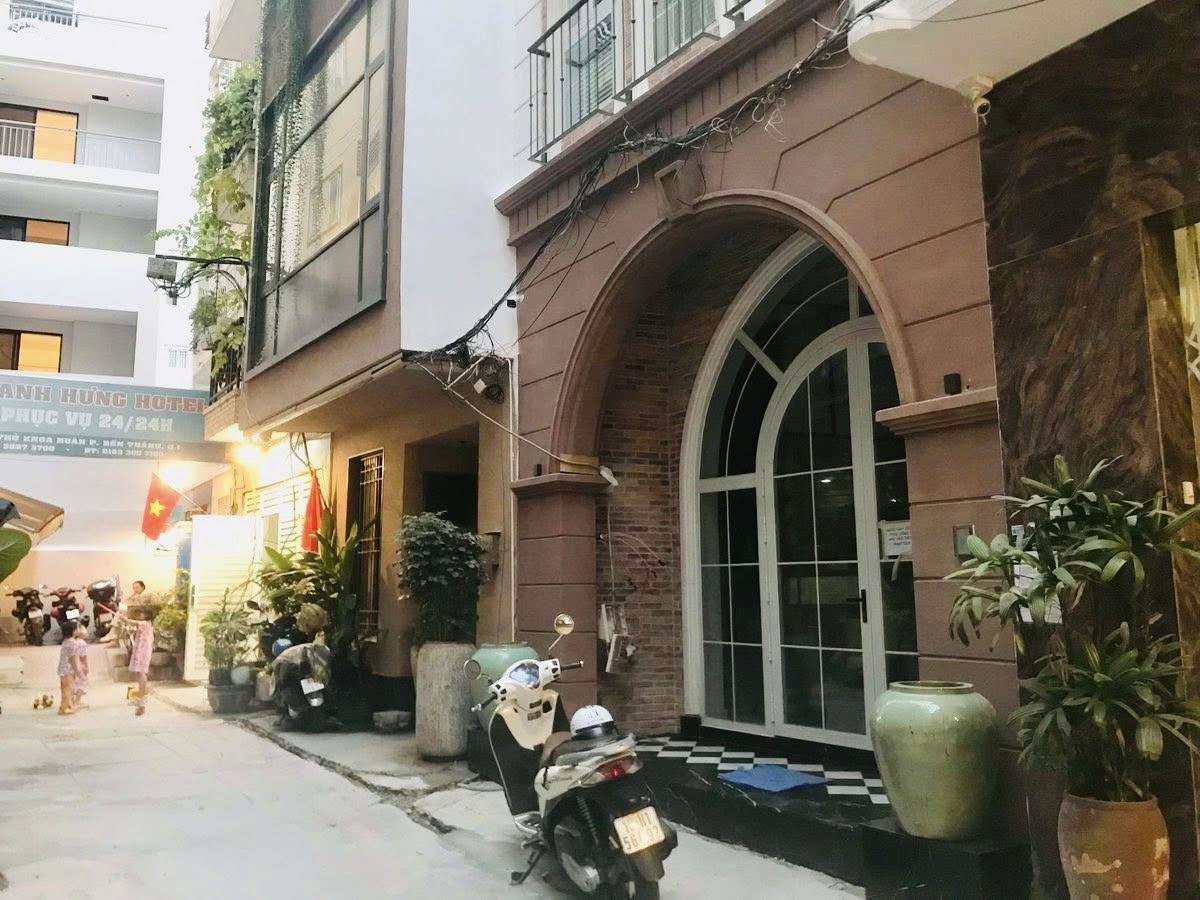 BÁN NHÀ SIÊU PHẨM TRUNG TÂM QUẬN 1 – THỦ KHOA HUÂN – 100m² – 4 TẦNG 10PN 10WC – 51TỶ (Thương lượng)