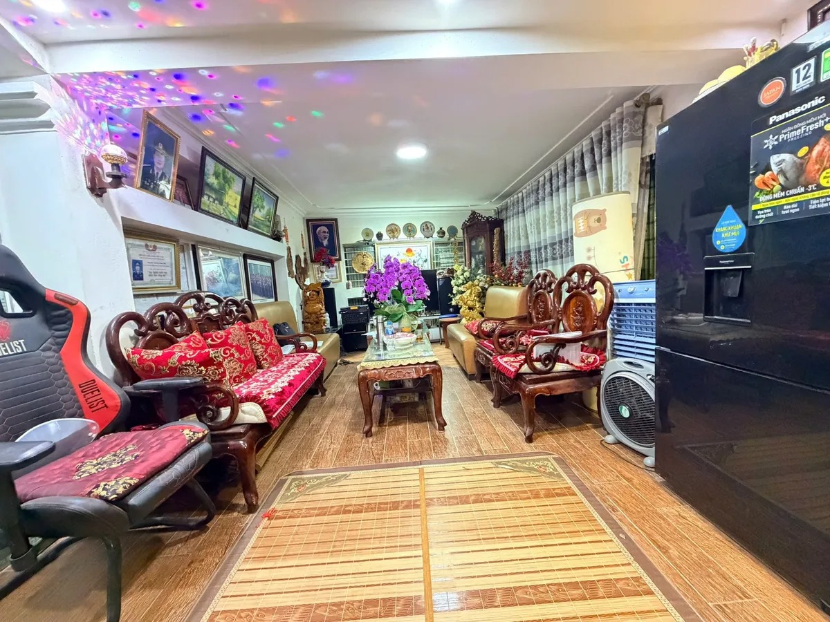 MẶT PHỐ NGUYỄN LÂN, THANH XUÂN, GARA Ô TÔ, KINH DOANH, 61m2x 5 TẦNG, MT 9m, GIÁ 30,4 TỶ