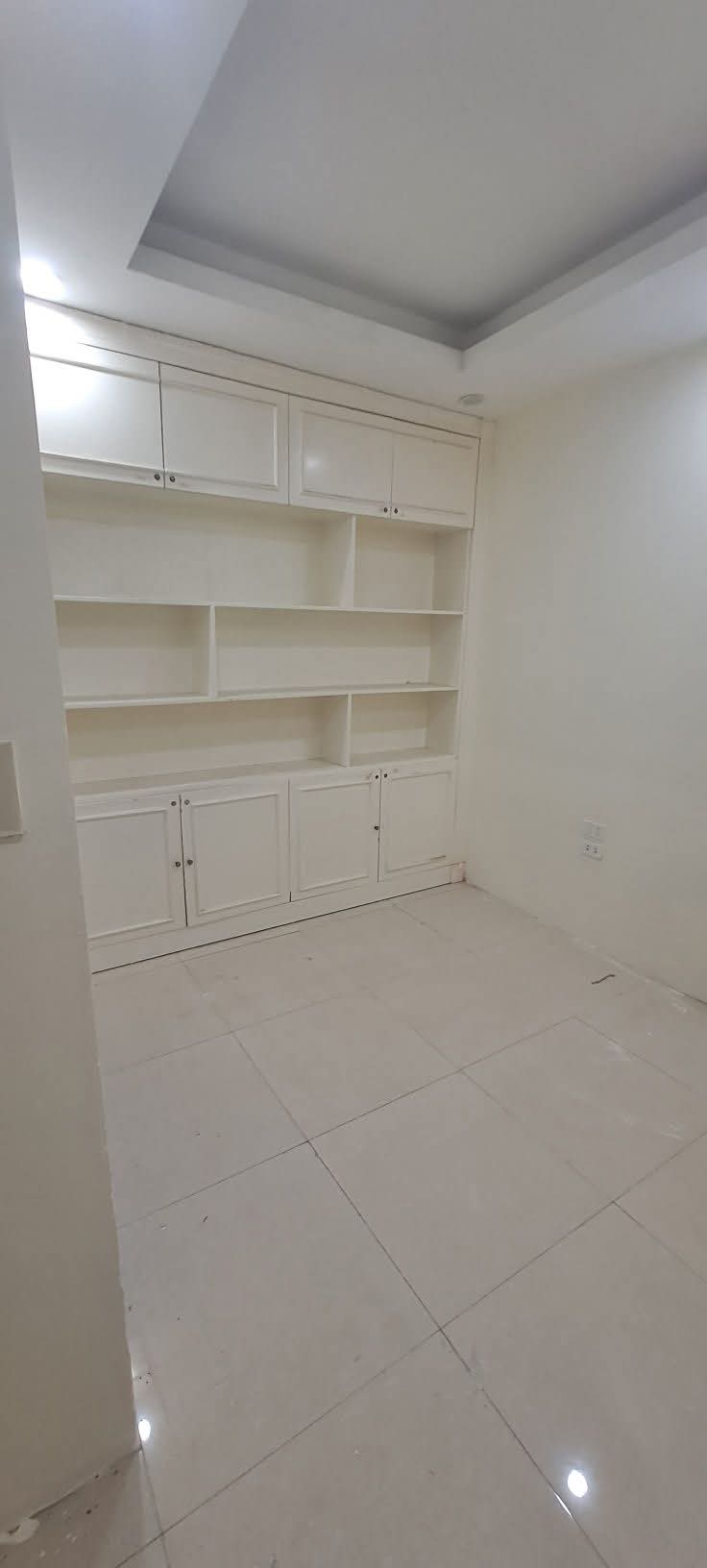 CHO THUÊ NHÀ MẶT PHỐ LÊ DUẨN – NGAY SÁT Hotel Nikko Hanoi – VỊ TRÍ KINH DOANH ĐỈNH