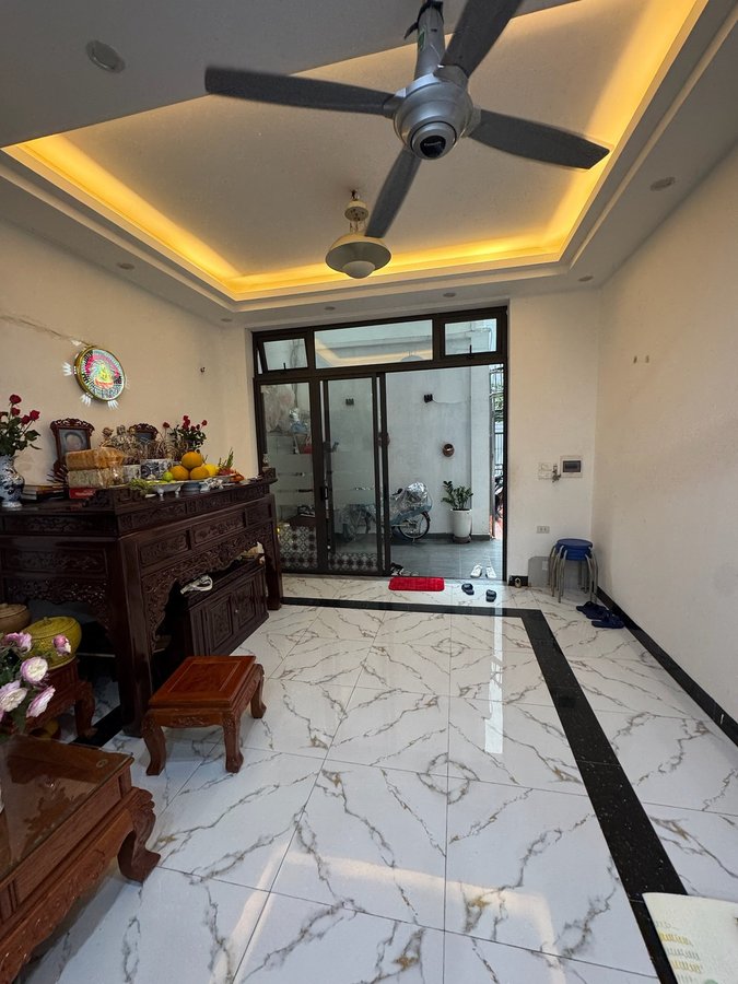 HIẾM! 64m² CẦU GIẤY – NHÀ ĐẸP Ở NGAY – NGÕ THÔNG – Ô TÔ CÁCH 30M – 10.7 TỶ