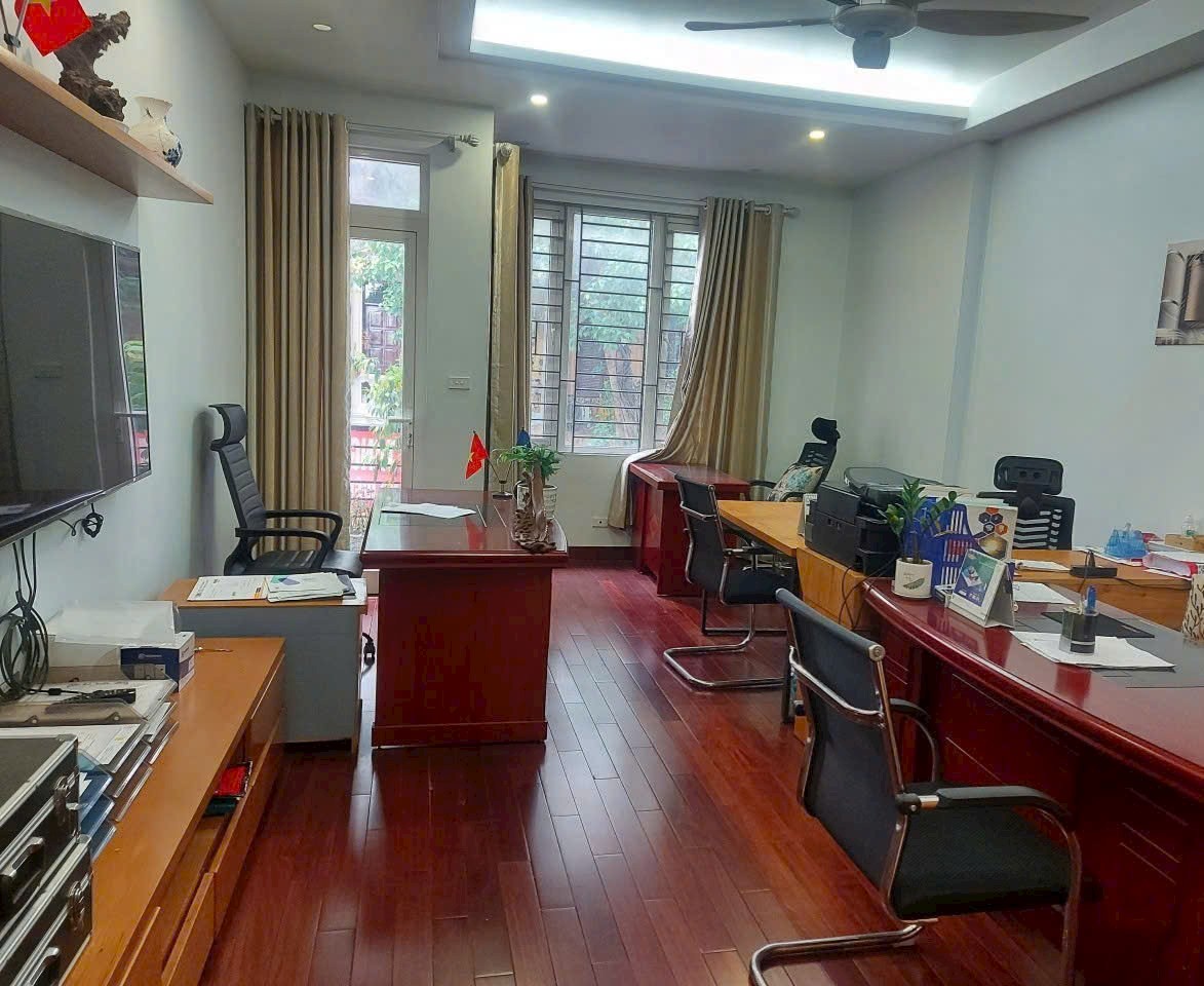 MẶT PHỐ HOÀNG HOA THÁM – VIEW NGÃ 5 VÀNG – DÒNG TIỀN 80TR/THÁNG