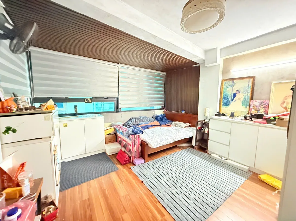 Bán Nhà Chùa Láng. Đống Đa. Thang Máy. Lô Góc. Ô Tô. DT 95m2. MT 4.5m. Giá 34.8 Tỷ.