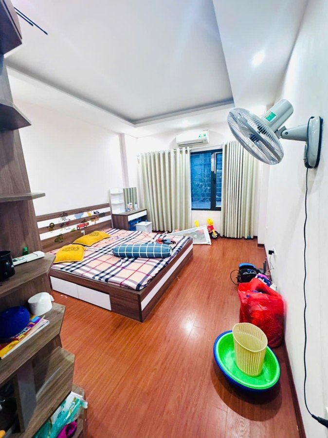 Bán Nhà Doãn Kế Thiện. Cầu Giấy. Ô Tô. DT 30m2. MT 3.7m. 5 Tầng. Giá 8.26 Tỷ.