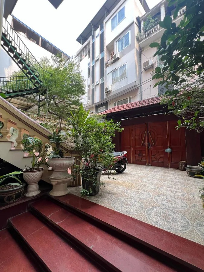Bán đất tặng nhà ngõ 260 Cầu Giấy, 91m2, ô tô 10m, mặt tiền 6.6m, kinh doanh, 18 tỷ