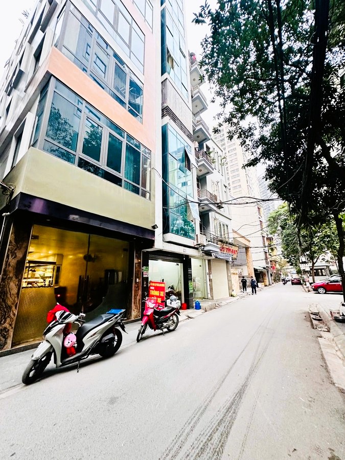Bán nhà phố Dịch Vọng Hậu, Cầu Giấy, 80m2, ô tô, thang máy, kinh doanh, ngõ thông, 25 tỷ