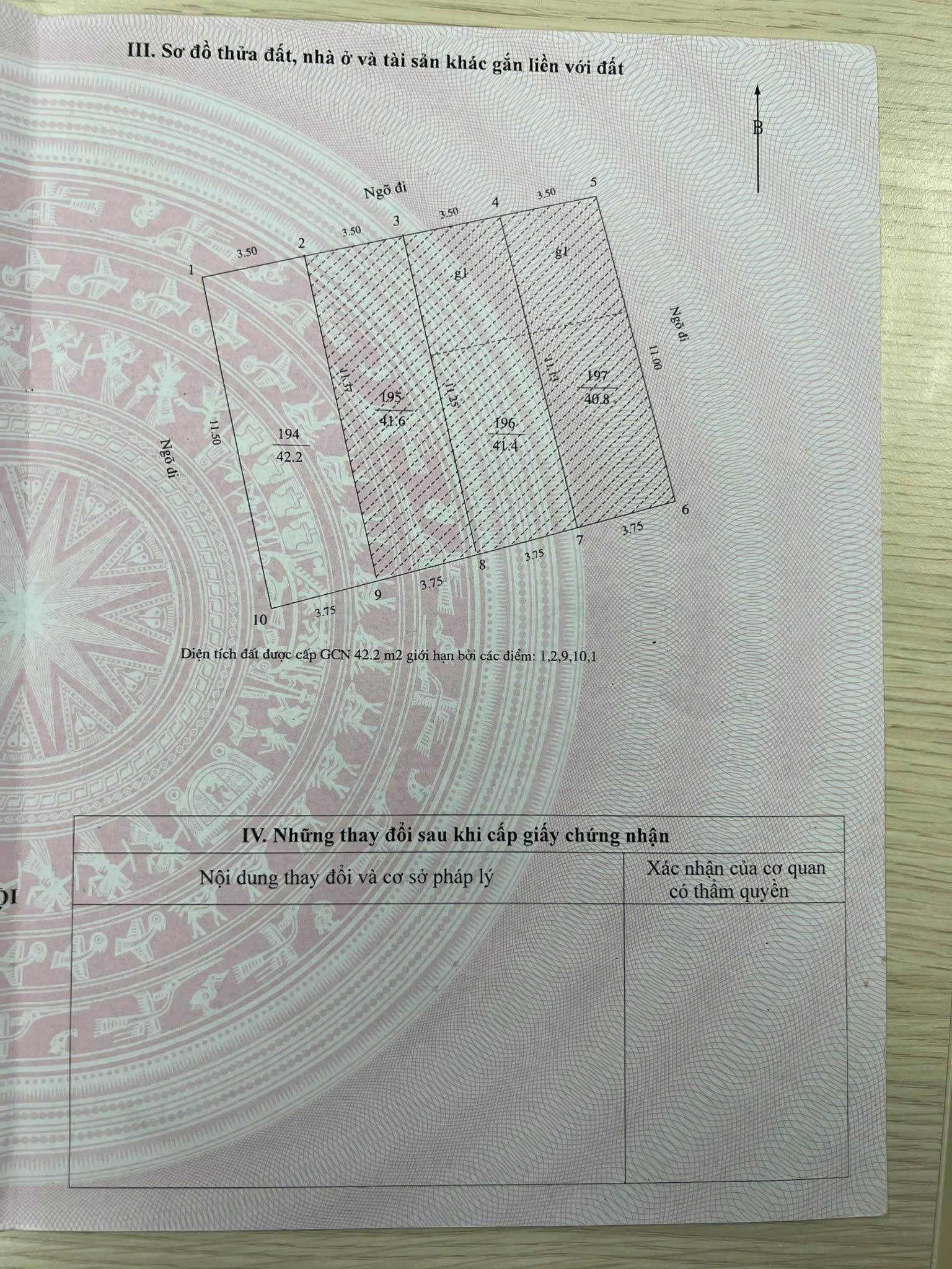 Bán nhà phố Dương Quảng Hàm, Cầu Giấy, 42m2, ngõ thông, kinh doanh, lô góc, 12 tỷ hơn