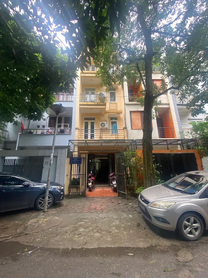 Bán nhà phố Nguyễn Chánh, Cầu Giấy, 66m2, vỉa hè, ô tô tránh, kinh doanh, 28 tỷ