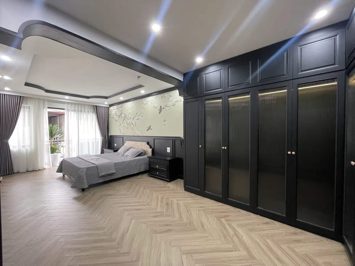 DUY NHẤT CĂN 45M- 6 TẦNG- THANG MÁY- 2 THOÁNG- Ô TÔ ĐỖ CỬA- PHỐ TRẦN DUY HƯNG.