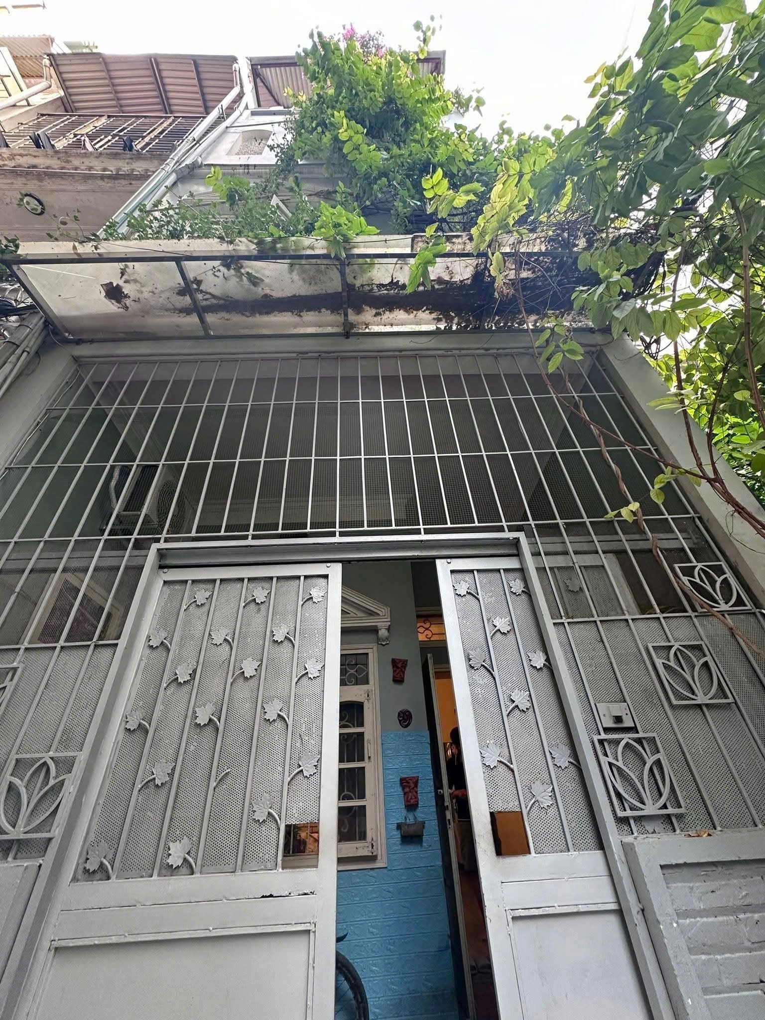HOÀNG HOA THÁM - NHÀ ĐẸP - HAI THOÁNG - NGÕ RỘNG - 50M² NHỈNH 11 TỈ ,,,