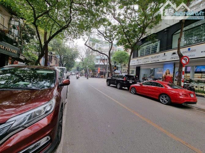 MẶT PHỐ TÂY - TUỆ TĨNH - GẦN NGÃ TƯ VÀNG RÒNG - 6 TẦNG - THANG MÁY - MẶT TIỀN RỘNG - DIỆN TÍCH KHỦNG - Ở SƯỚNG - KINH DOANH ĐỈNH DT 105M X 6 TẦNG MT 5M GIÁ 83 TỶ