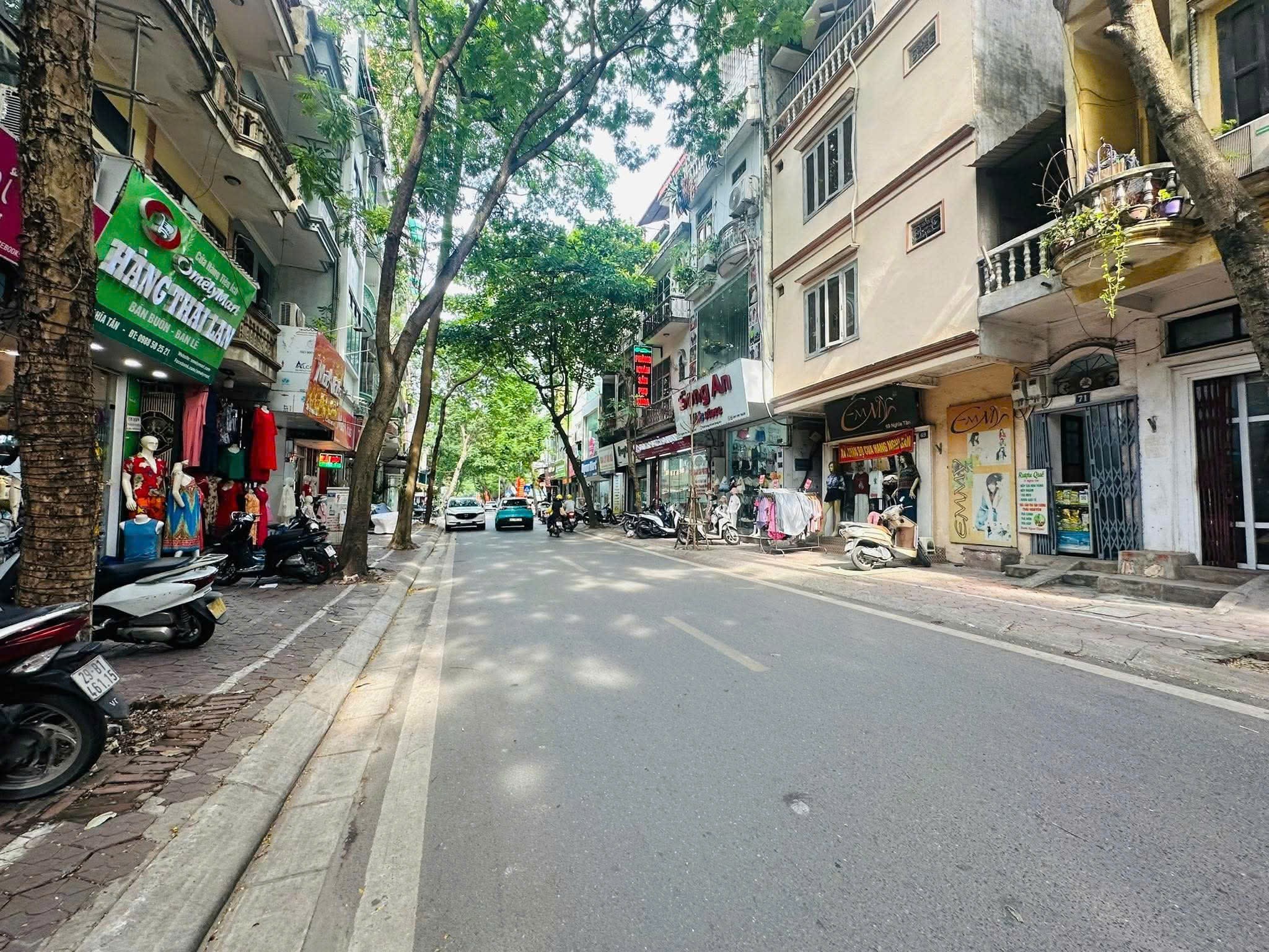 LƯƠNG ĐÌNH CỦA , ĐỐNG ĐA - 8 TẦNG THANG MÁY - CẠNH HỒ - NGÕ ĐẸP - Ô TÔ ĐỖ CỬA - ĐỂ Ở HOẶC KINH DOANH VĂN PHÒNG - MẶT TIỀN RỘNG. GIÁ 24.5 TỶ ,,