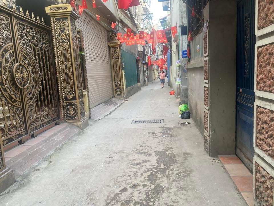 NHÀ TAM TRINH - NGÕ Ô TÔ - 20M RA PHỐ - DT 63M2 - MT 5,2M - GIÁ 11.9 TỶ