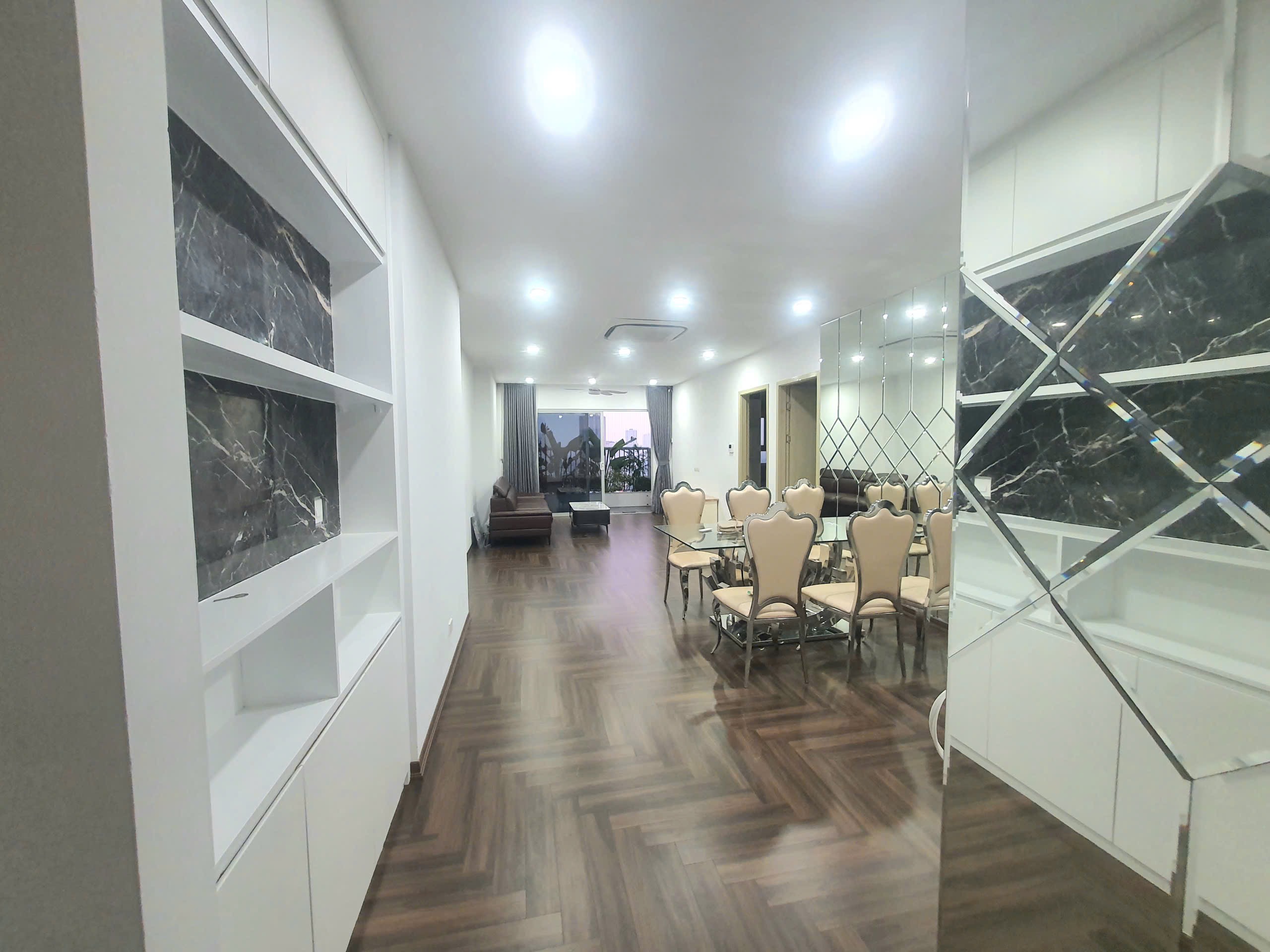 Bán chung cư 110m Ecoife Tố Hữu toà A2