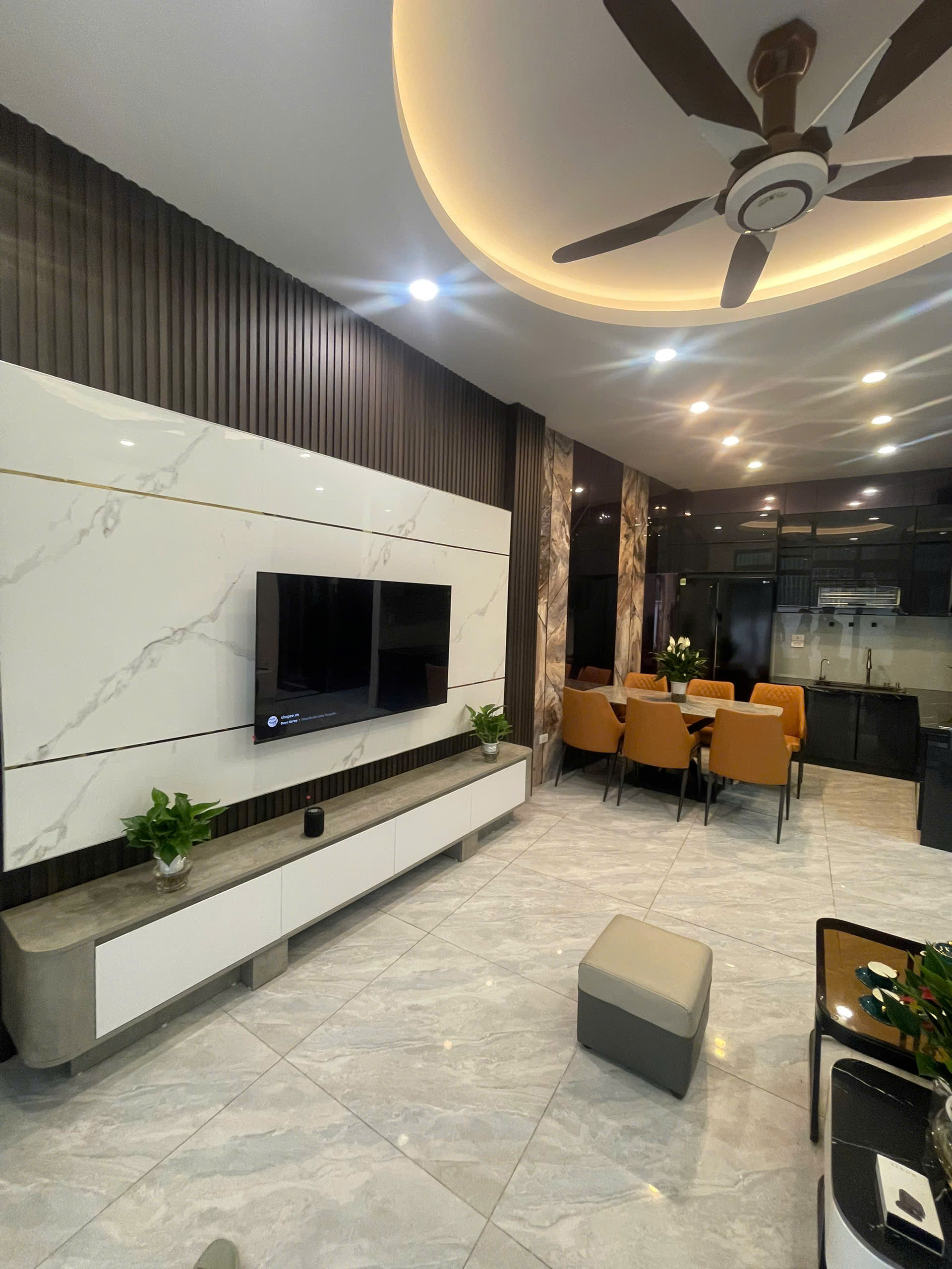 SIÊU PHẨM MẶT HỒ LINH QUANG 55M, 7 TẦNG THANG MÁY, MT 7.5M, SIÊU THOÁNG, GẦN Ô TÔ, FULL NT, NHỈNH 18 TỶ