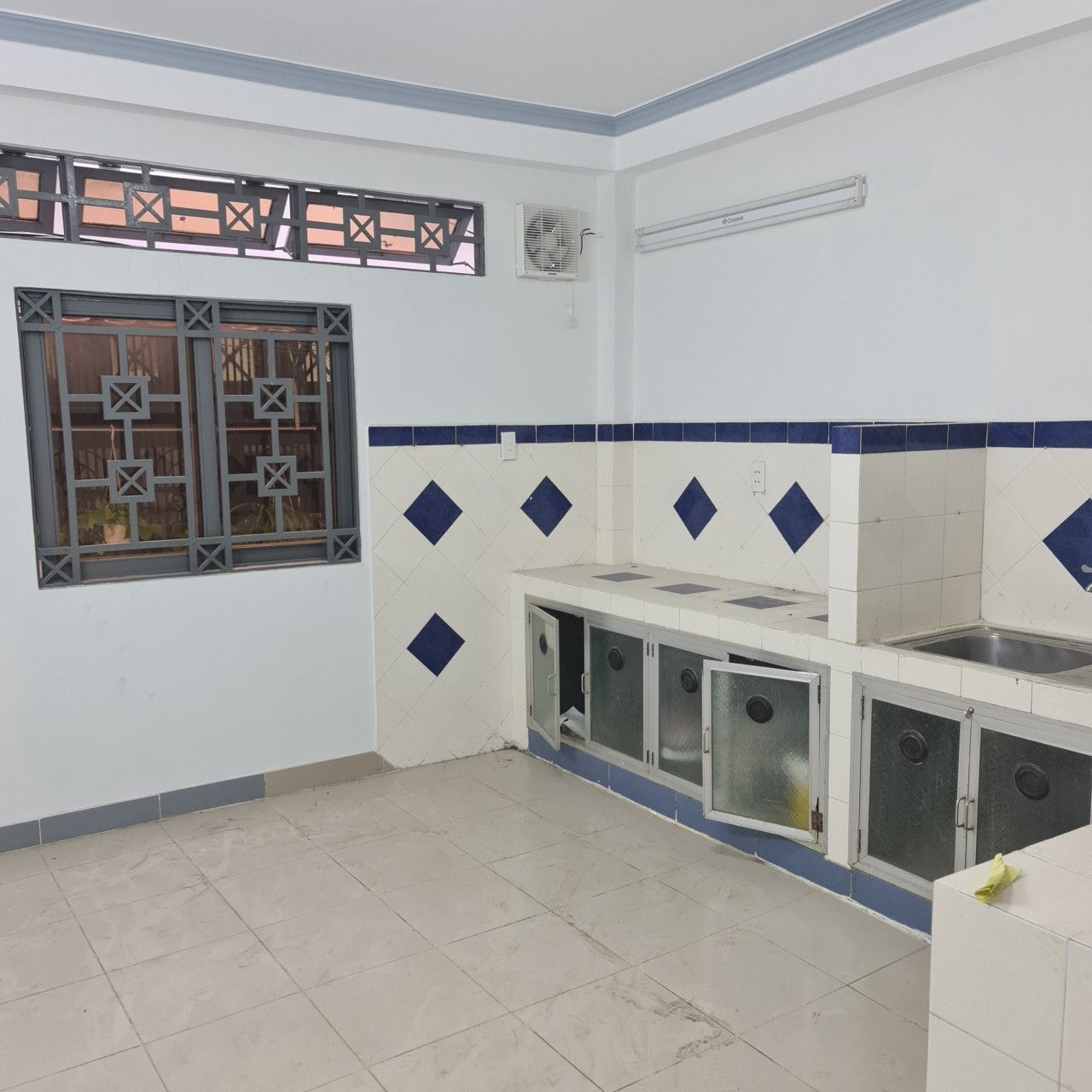 Hàng hiếm! Căn duy nhất view công viên 60m2 hoàn công đủ đường 12m Đặng Thùy Trâm/Bình Lợi 12.6 tỷTL