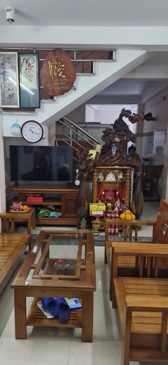 # K thẳng thông, 10m ra MT Trần Cao Vân, 37m2, 3 tầng, 3PN, nhỉnh 3 tỷ