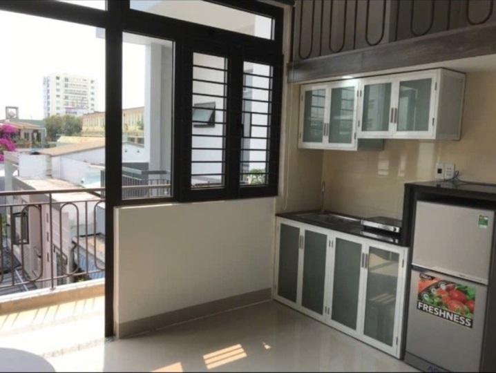 ♣ Tòa Căn Hộ gần đường, đi bộ ra công Viên APEC Bạch Đằng, 84m2, 3 tầng, 10 phòng, 6.x tỷ