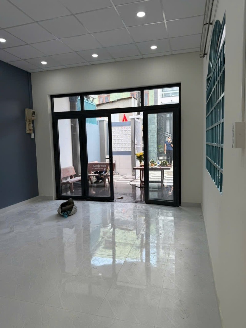 Bán nhà đường số 11, Linh Trung,Thủ Đức, TP HCM. DT 88m2, cấp 4, sổ hồng. Giá 5.95 tỷ, 2PN - 0933125879