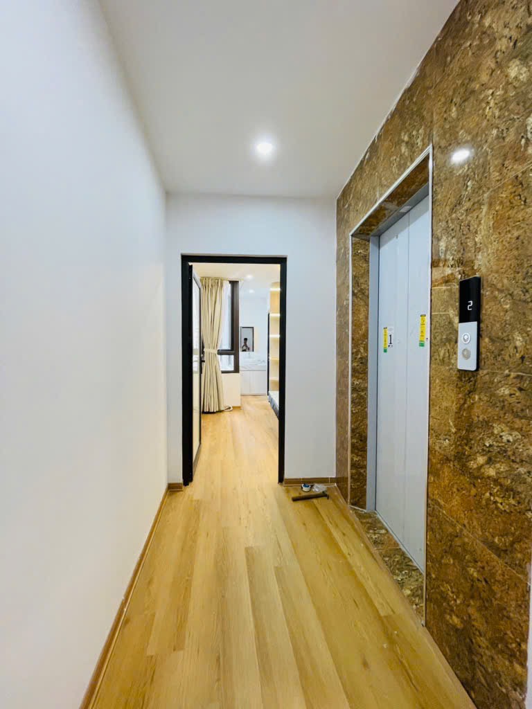 [BÁN GẤP] NHÀ ĐỊNH CÔNG HẠ 38.5M² – 6 TẦNG – THANG MÁY – 2 MẶT THOÁNG